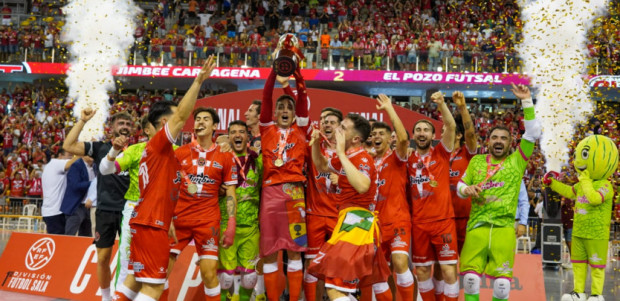 Jimbee gana la primera liga de la historia del fútbol sala en Cartagena