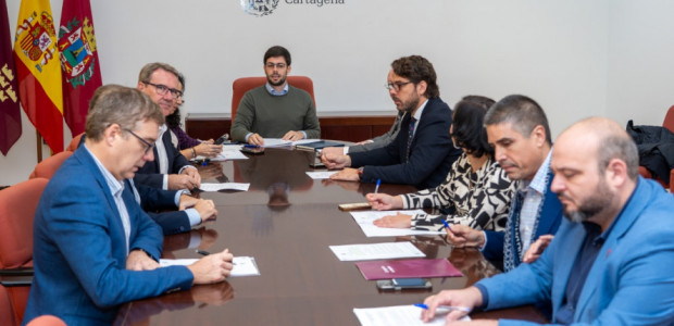 La Comisión de Hacienda informa favorablemente sobre la actualización del listado de vivienda protegida y la ordenanza sobre terrazas de hostelería