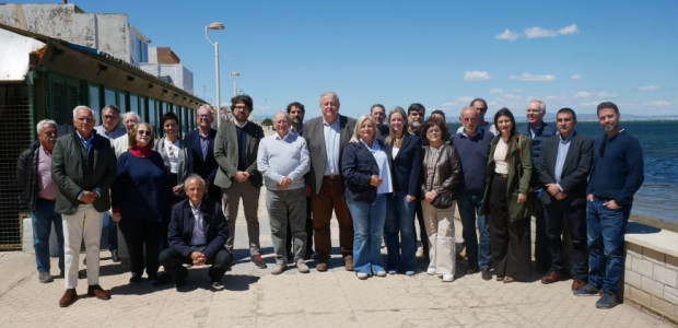 El PP reafirma su ‘frente común’ con los afectados por la Ley de Costas y eleva a las Cortes una reforma legal para salvar las casas de más de 400 familias de la Región