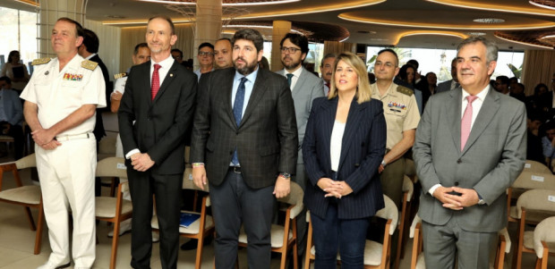 La alcaldesa apuesta por la transferencia tecnológica de la UPCT como clave para el crecimiento económico