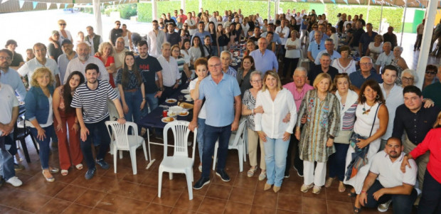 Arroyo celebra el Día de la Familia arropada por más de 300 afiliados