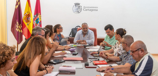 Gobierno y sindicatos consensuan la oferta de empleo público municipal con una categoría especial para personas con discapacidad