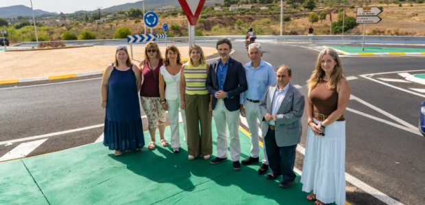 Cartagena elimina otro punto conflictivo de tráfico con una nueva rotonda en el cruce de Canteras y El Portús