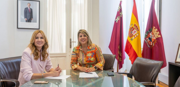 Arroyo defiende la ley simplificación para el avance urbanístico e industrial de Cartagena