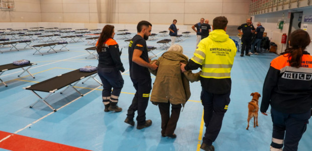 35 personas acogidas por la lluvia en Cartagena: El Ayuntamiento habilita el pabellón Cabezo Beaza en el aviso rojo por precipitaciones
