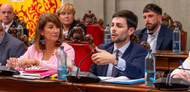 El PP pide suspender la tasa estatal de basuras que encarece un 17 % el recibo de comercios y familias de Cartagena