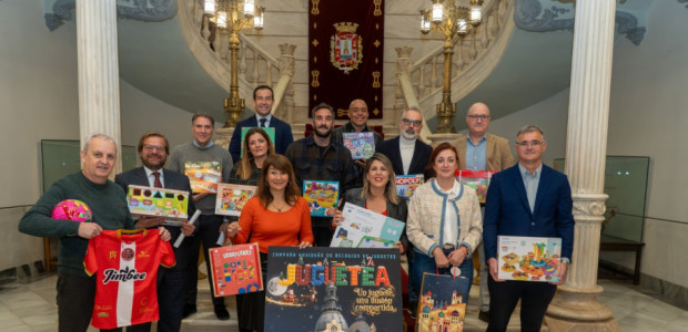 Cartagena regala ilusión en una navidad mágica con una campaña de recogida de juguetes