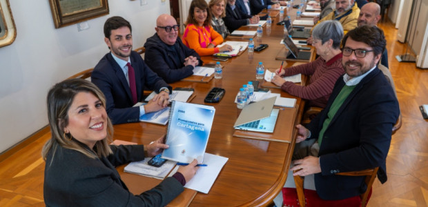 El presupuesto de 2026, con más de 276 millones, prioriza la seguridad, la vivienda y el empleo con menos impuestos y más descentralización