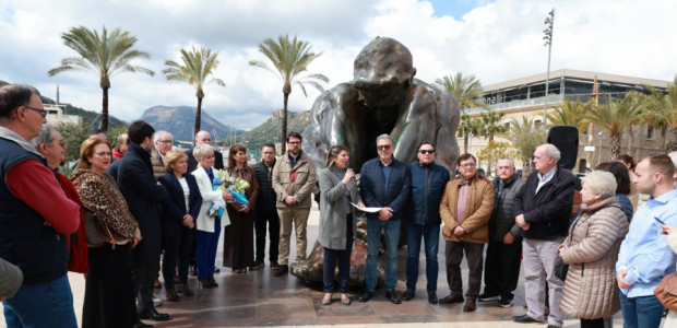 Los populares exigen combatir el olvido de las víctimas y el blanqueamiento de los terroristas