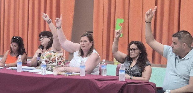 La Junta Municipal de Perín informa del avance de las obras y aprueba por unanimidad siete mociones para mejorar la diputación